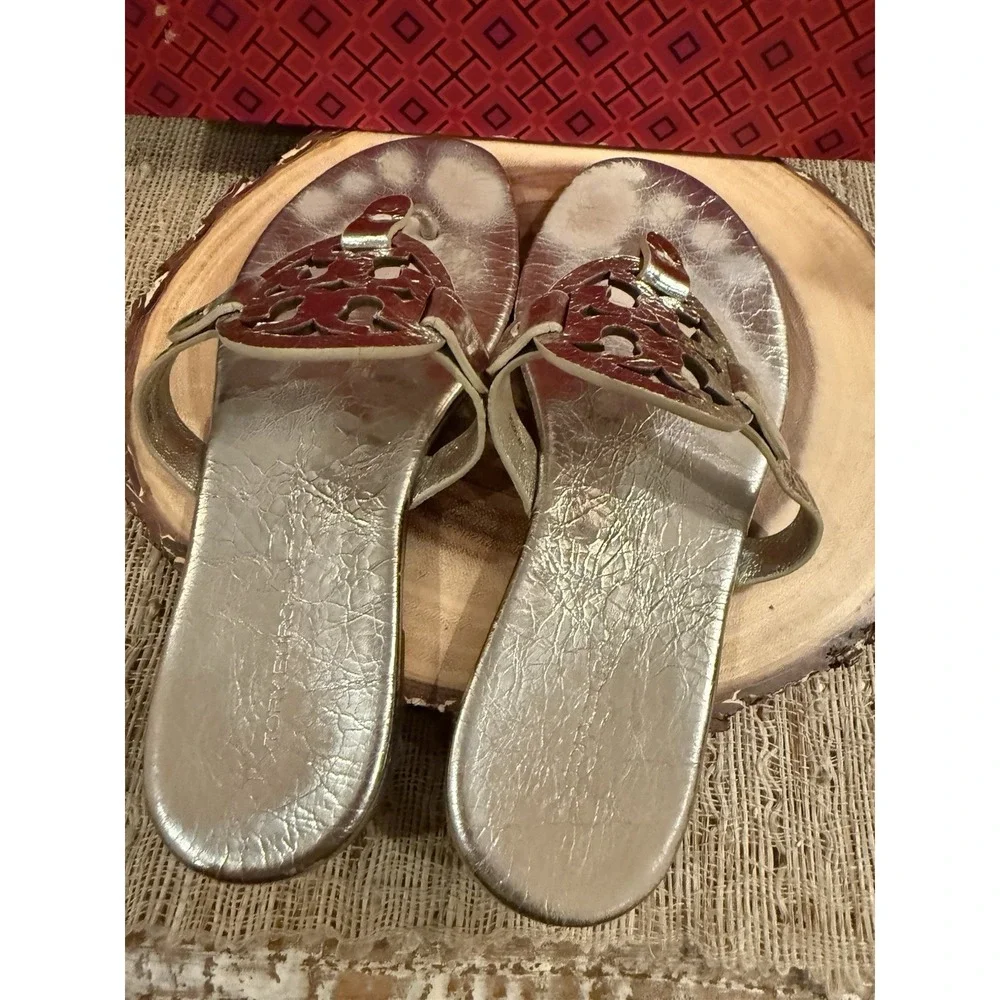Tory Burch Miller Metallic Wrinkled Leather‎ Sandals in Spark Gold Women's 8